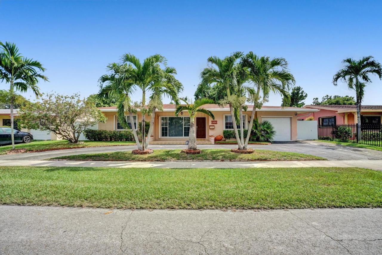 Luxury Rattan Getaway Villa Miami Buitenkant foto