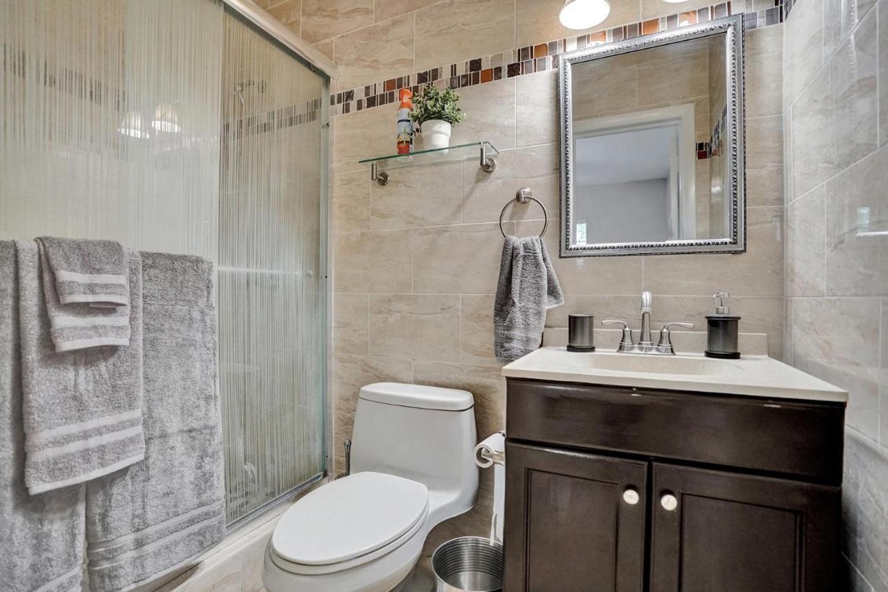 Luxury Rattan Getaway Villa Miami Buitenkant foto